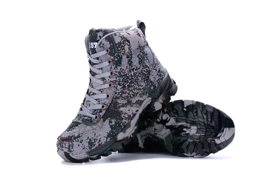 探索未来战士的装备,21式星空迷彩鞋,探索未来战士装备,21式星空迷彩鞋揭秘