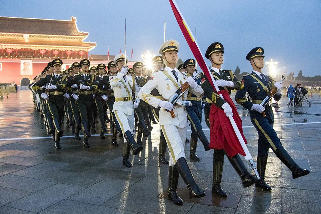 三军仪仗队凯旋，荣耀的归来与国家的骄傲，三军仪仗队凯旋，荣耀归来，国家骄傲