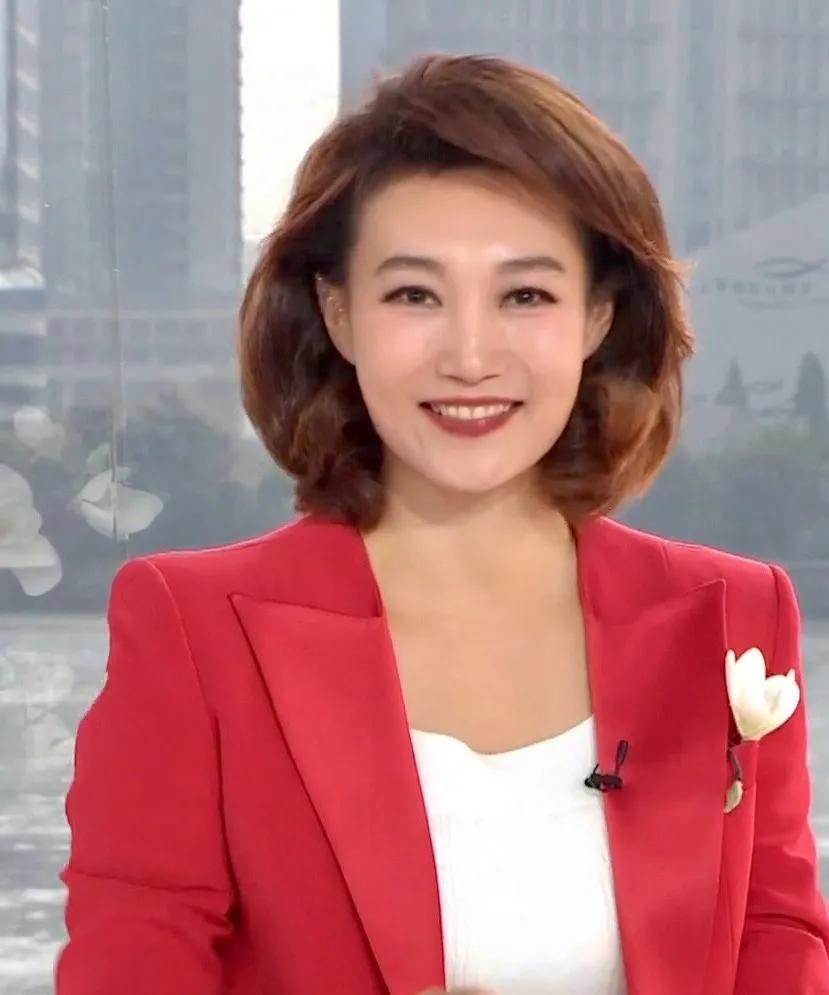 璀璨之星，那位长得漂亮的女主持人，璀璨之星，美女主持人的闪耀时刻