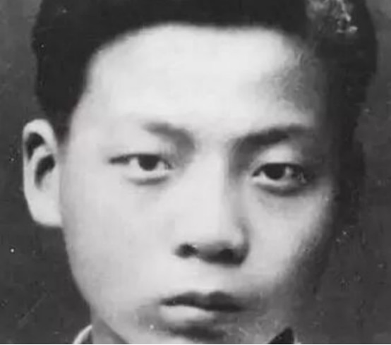 邓稼先的伴侣，一位卓越女性的简历，邓稼先伴侣，卓越女性的人生履历