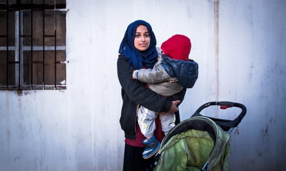 叙利亚战争中的小女孩,一个视频引发的深思,叙利亚战争中的小女孩,视频背后的深思