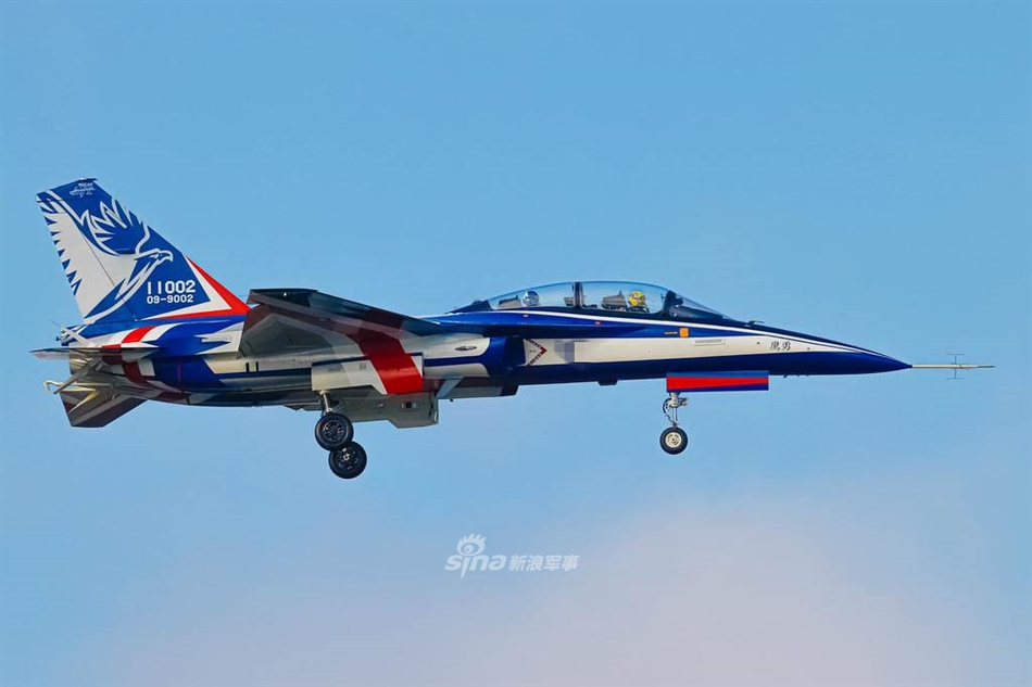 台湾勇鹰教练机，翱翔海峡的空中使者，台湾勇鹰教练机，海峡上空之翱翔使者