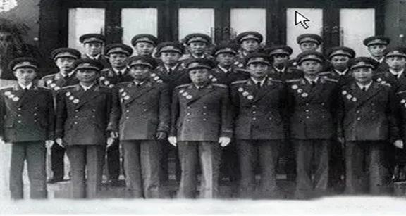中国在1955年的授衔将军数量，历史视角下的审视，历史视角下的审视，中国在1955年的授衔将军数量