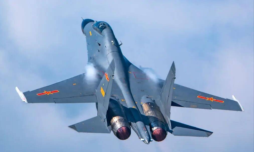 歼16战机战斗,空中力量的卓越展现,歼16战机战斗,空中力量的巅峰展现