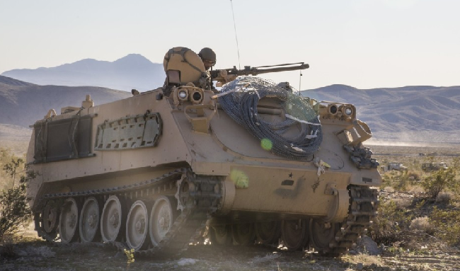 M113轻装甲运兵车，历史、特点与应用，M113轻装甲运兵车，历史沿革、特点解析与应用场景探讨