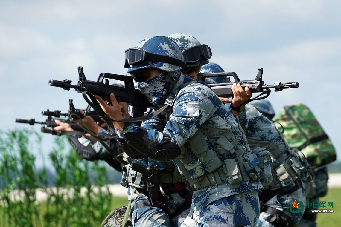 陈德民政委，空降兵15军的铁骨脊梁，陈德民政委，空降兵15军的铁骨脊梁传奇人物风采