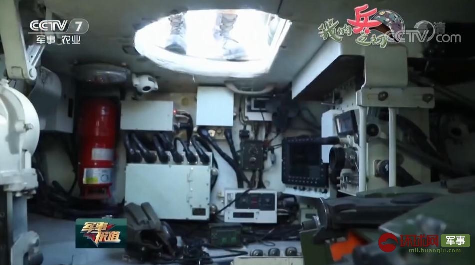 探索先进的战斗力量，99A2式主战坦克驾驶室，揭秘先进的战斗力量，99A2式主战坦克驾驶室探索