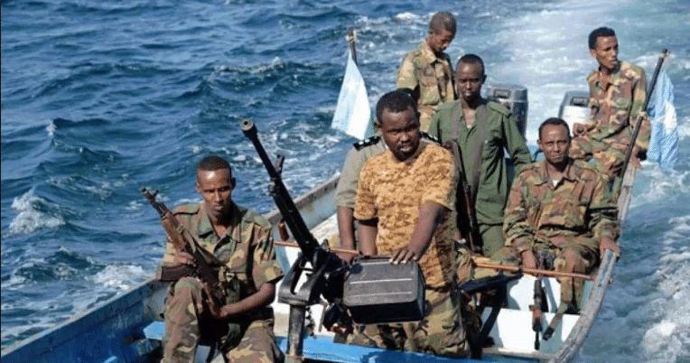 昆仑山舰遭遇海盗，一次惊心动魄的海上历程，昆仑山舰遭遇海盗，惊心动魄的海上历险之旅