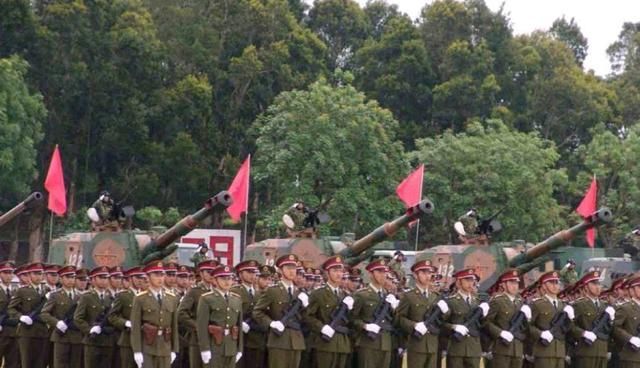 中国十四集团军前身，历史沿革与荣耀传承，中国十四集团军的辉煌历程与荣耀传承