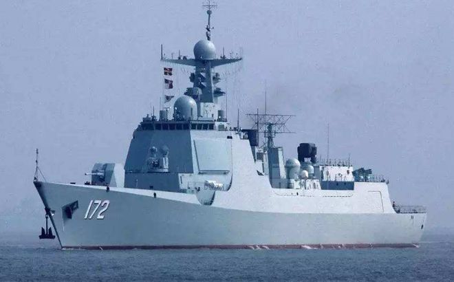 揭秘中国海军新锐战舰，昆明舰图片解析，揭秘中国海军新锐战舰，昆明舰深度解析