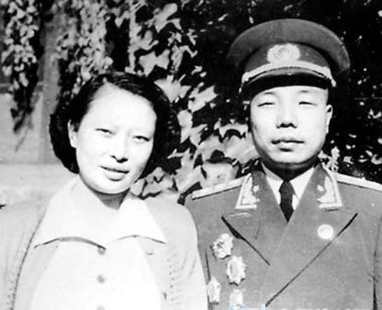 红十七军军长政委,英勇斗争的光辉事迹,红十七军军长政委的英勇斗争历程