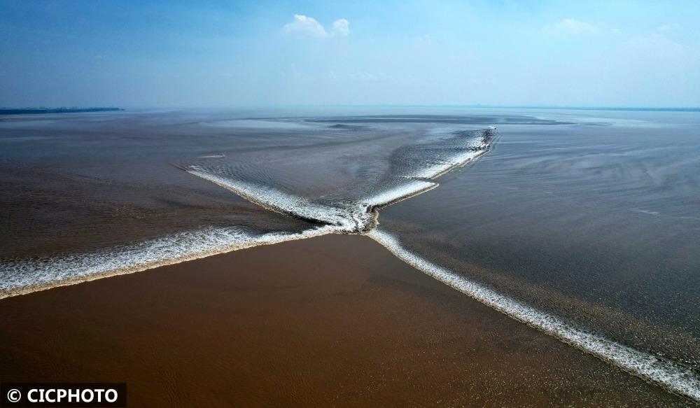 钱塘江大潮时间表,潮汐的奥秘与观赏指南,钱塘江大潮时间表,潮汐奥秘揭秘与观赏指南