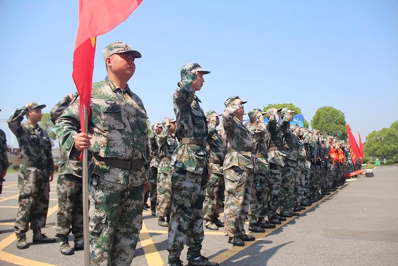 探索新一代,21款迷彩作训服,揭秘新一代迷彩作训服,21款设计探索