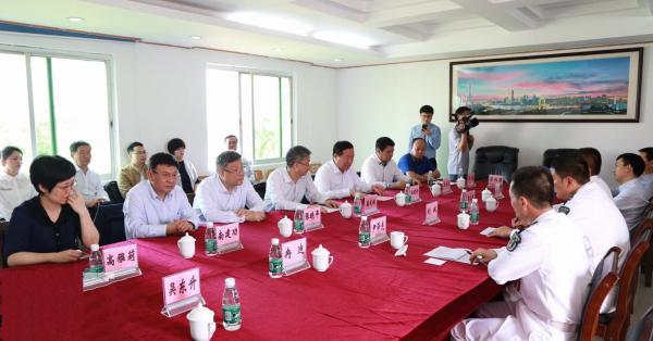 老款广州舰，历史的印记与时代的记忆，广州舰，历史的印记与时代的记忆传承