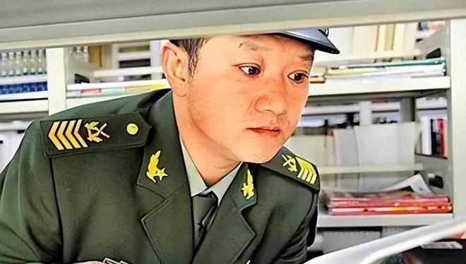 志愿兵和士官的区别，职责、权利及职业发展的差异，志愿兵与士官，职责、权利及职业发展差异解析