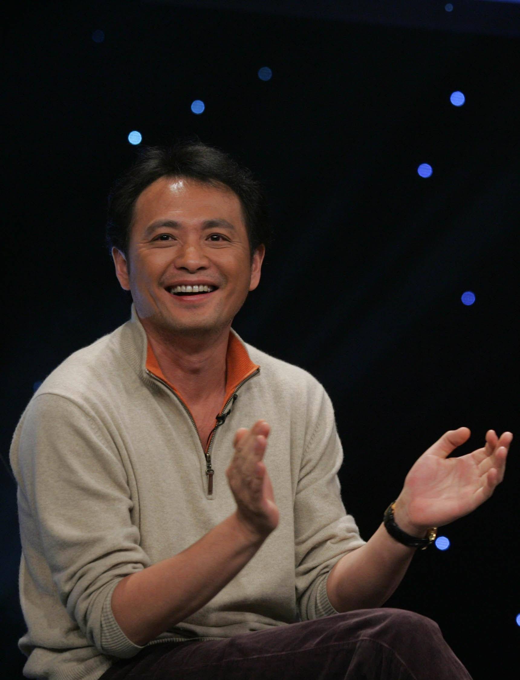 揭秘丁志诚老婆照片,探索背后的故事与情感,丁志诚老婆照片背后的故事与情感探索揭秘