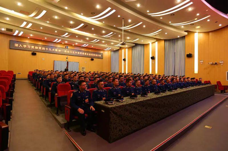 中国空军与战区关系的深度探析,中国空军与战区关系的深度解析