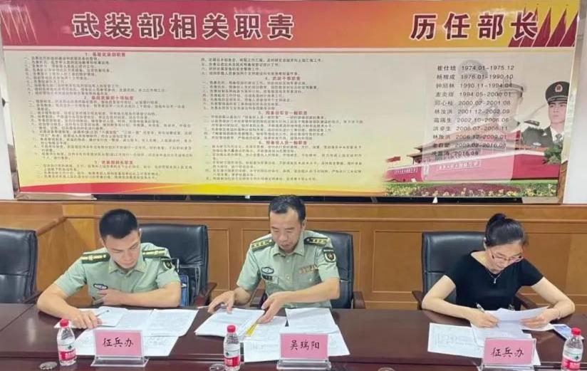 武装部征兵宣传片，呼唤新时代的英雄，武装部征兵宣传片，呼唤新时代英雄，共筑强军梦