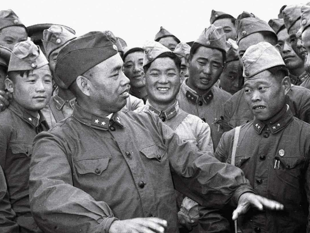 一个军长与多个副军长,军队领导体制下的层级关系探讨,军队领导体制下的层级关系,军长与副军长的角色探讨