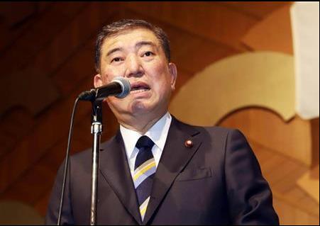 世界新闻报与石破茂,探索新闻与政治的交汇点,世界新闻报与石破茂,新闻与政治的交汇点探索