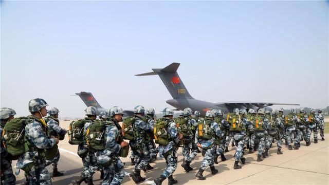 空降兵第15军番号取消，历史与未来的思考，空降兵第15军番号取消，历史传承与未来发展展望