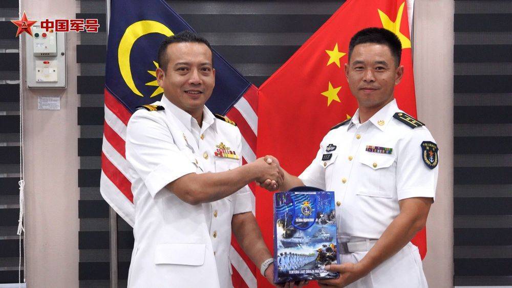 中国海军破浪舰启航新加坡，彰显海上力量与深化区域合作，中国海军破浪舰启航新加坡，展示海上力量与区域合作的力量