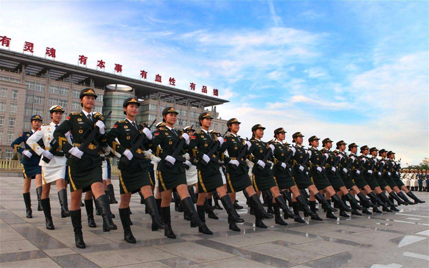 中国人民解放军仪仗队女兵训练视频，展现新时代巾帼英雄的飒爽英姿，中国人民解放军仪仗队女兵训练，新时代巾帼英雄的英姿风采展示