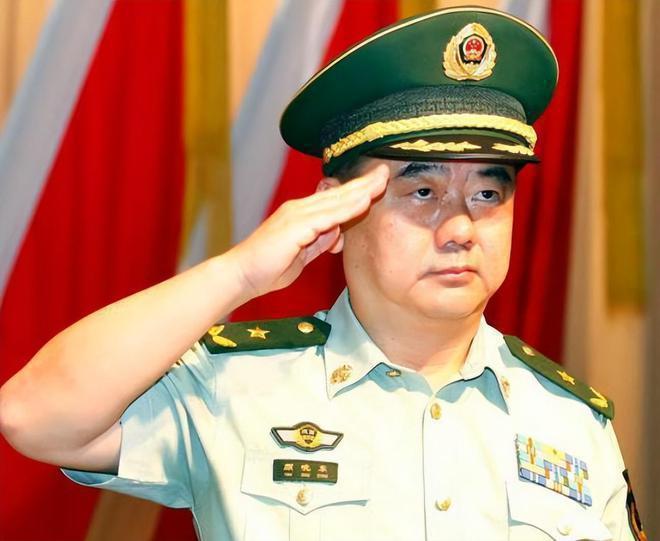 军长转业后的职务转型与角色重塑，军长转业后的职务转型与角色重塑探索之路