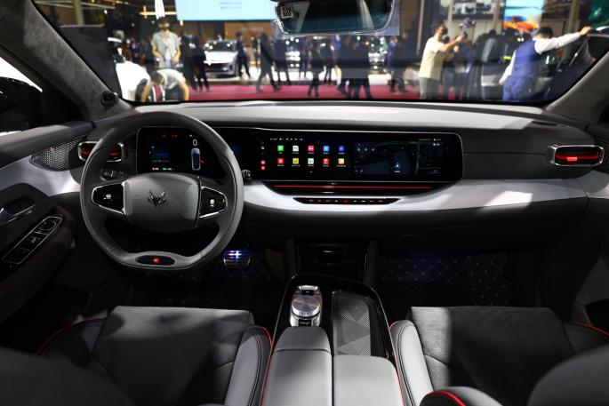 高精狙,价值三十万的精准力量,高精狙,三十万价值的精准力量