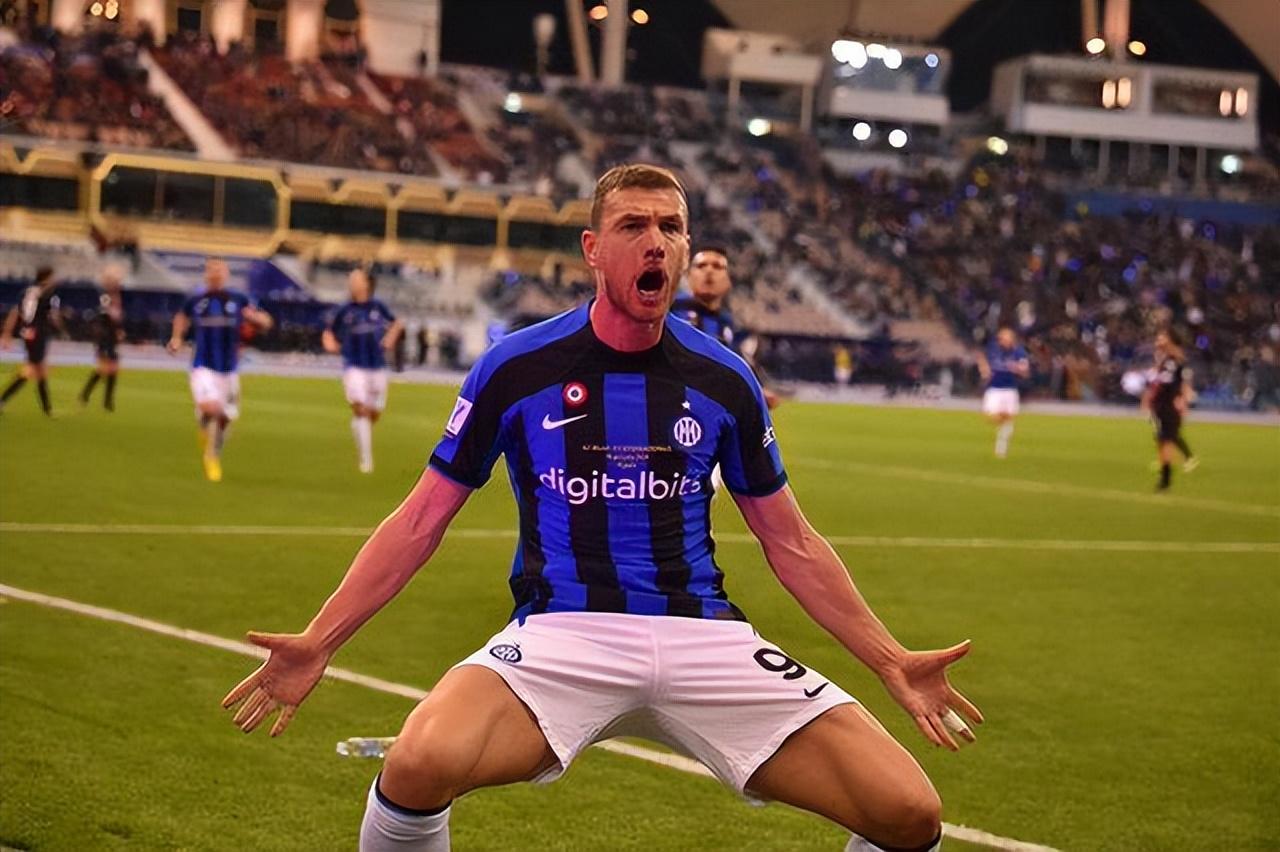 AC352直升机与直-15，探索型号身份的迷雾，AC352直升机与直-15，揭秘型号身份的迷雾