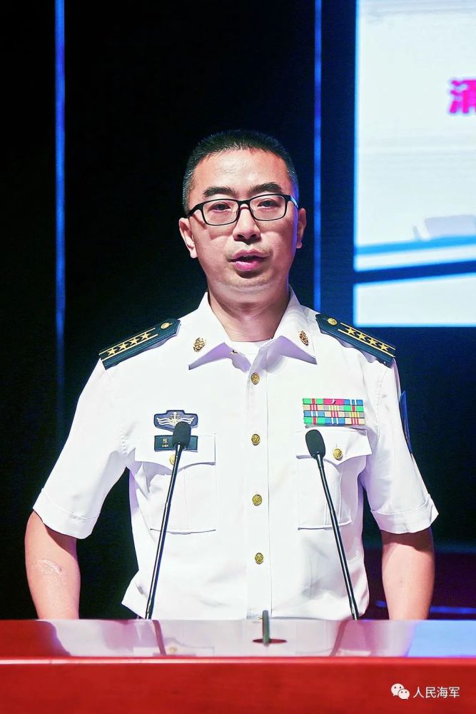 海军石志斌简历，一位海军英雄的奋斗历程，海军英雄石志斌的奋斗历程简历