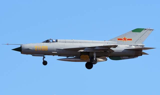 中国空军飞机型号与数量概述，中国空军飞机型号与数量概览