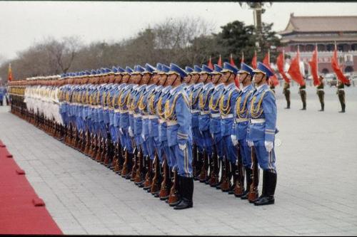 关于三军仪仗队图片是否可以商用的探讨，三军仪仗队图片商用探讨，图片使用权限与商业利用之道