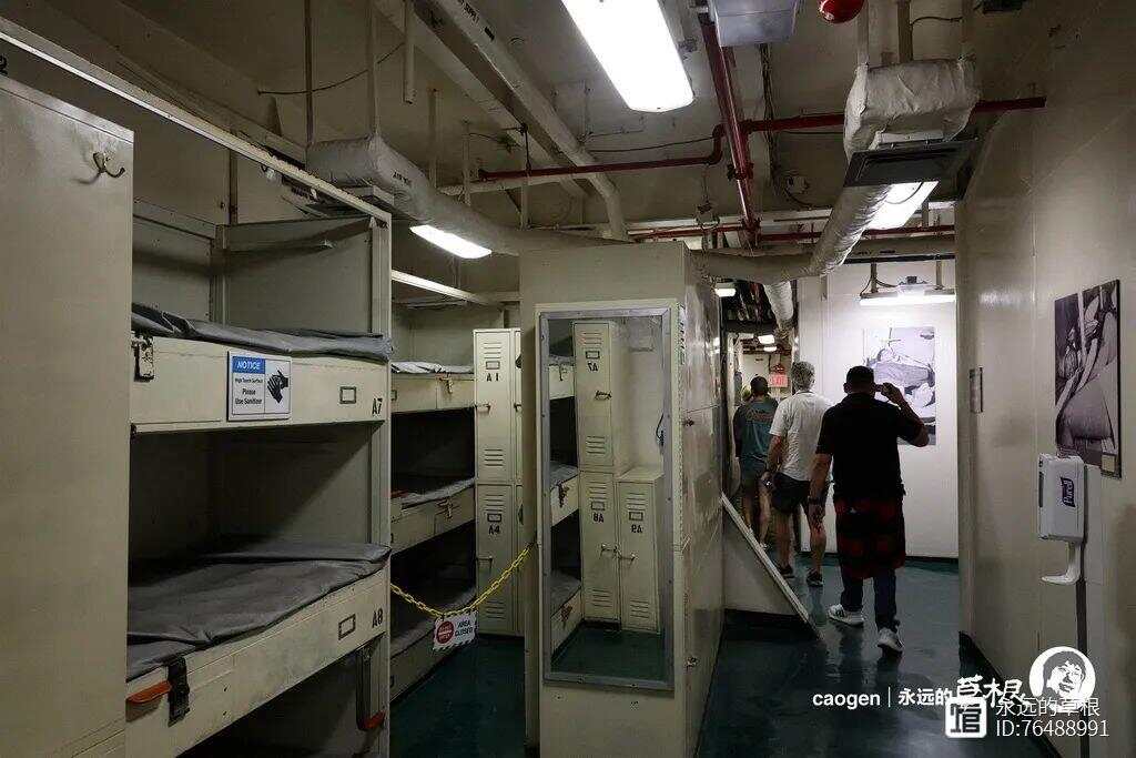 航母房间数量揭秘，庞大舰体的构造与功能，航母内部房间揭秘，构造与功能的庞大舰体