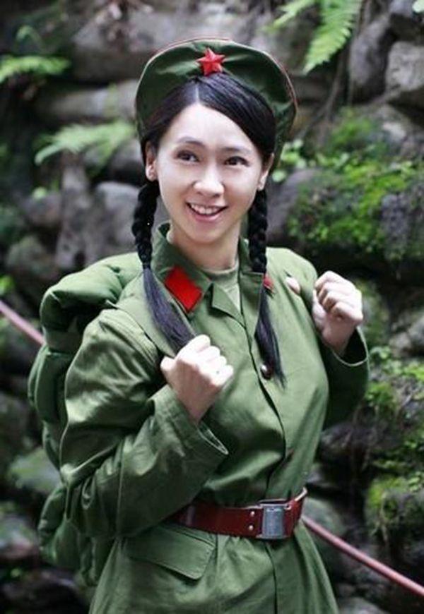 解放军65式军大衣，历史、特点与意义，解放军65式军大衣，历史沿革、特点与深远意义