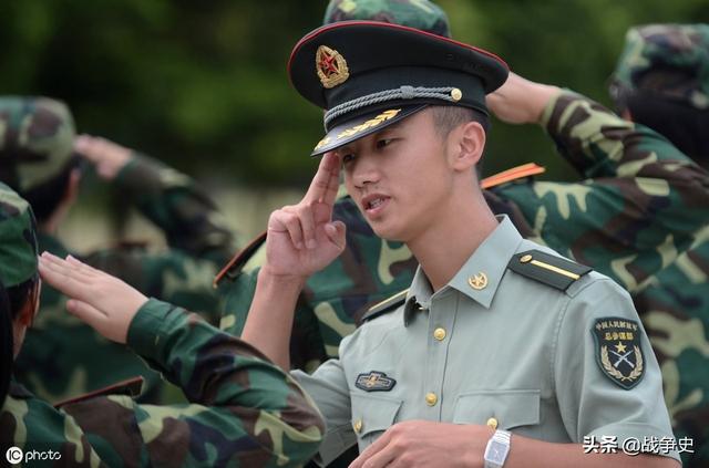 国防军事战士，国家的骄傲与安宁的守护者，国防军事战士，国家骄傲与安宁的守护者