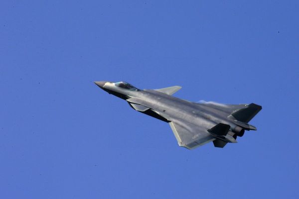 中国空军装备的第4代隐身战斗机，探索与前瞻，中国第四代隐身战斗机，探索与未来展望