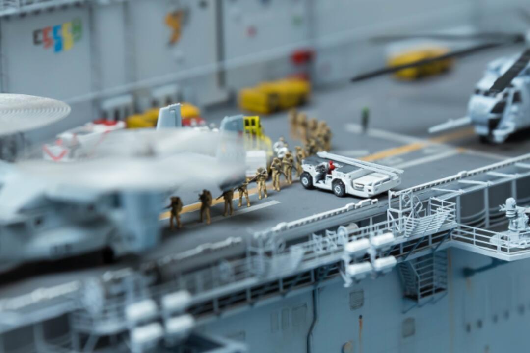 乐高黄蜂级两栖攻击舰模型，探索海洋与陆地的完美结合，乐高黄蜂级两栖攻击舰模型，海洋与陆地完美融合的探险之旅