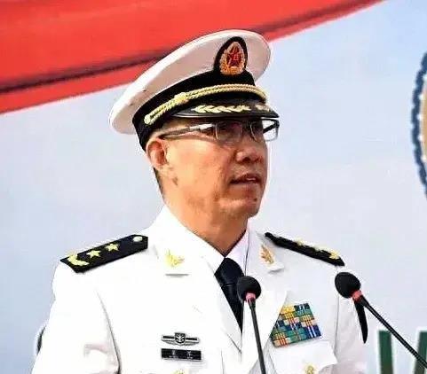 我国新任防长董军的简历概述，新任防长董军简历概述，国防事业的杰出领导者