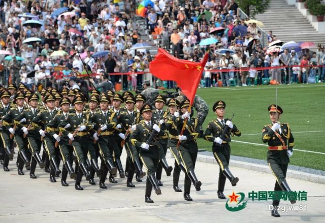 澳门仪仗队视频,展现荣誉与精神的独特风采,澳门仪仗队,荣誉与精神的独特风采展示视频
