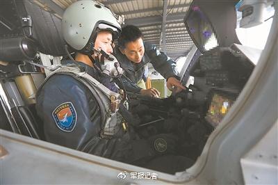 歼-16战斗机尺寸参数详解，歼-16战斗机尺寸参数全面解析