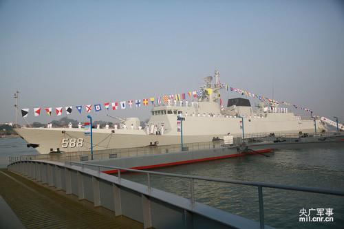 泉州舰与厦门舰，海军力量的双璧之争，泉州舰与厦门舰，海军力量的双璧对决