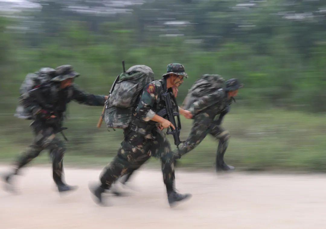 中国特种兵猎人学校，培育精英的摇篮，中国特种兵猎人学校，精英培育摇篮