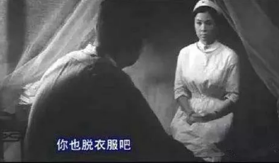 女战士战败而亡，荣耀与牺牲的交织，女战士荣耀与牺牲的交织，战败而亡的壮丽篇章