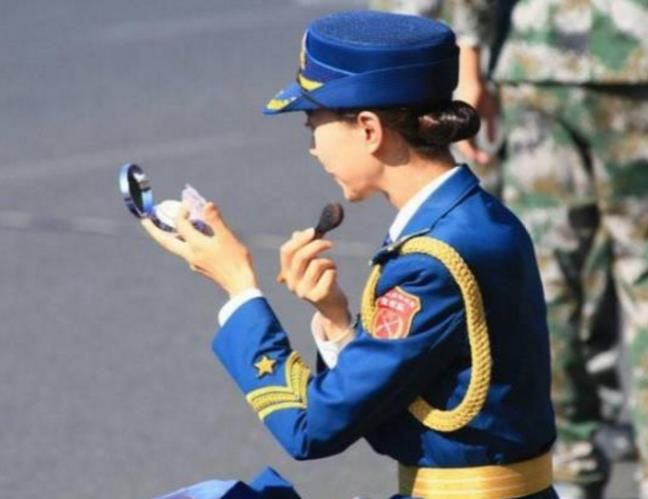 三军仪仗队视频综艺,荣耀与风采的完美结合,三军仪仗队综艺,荣耀与风采的璀璨展现