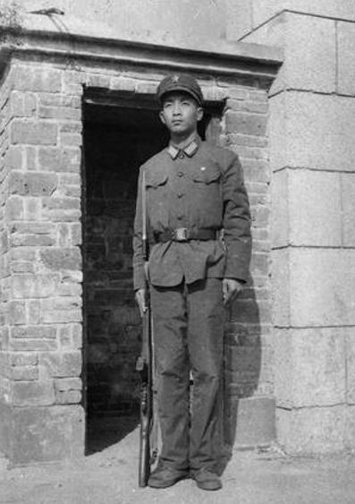 丁晓兵家庭情况介绍，丁晓兵家庭概况介绍