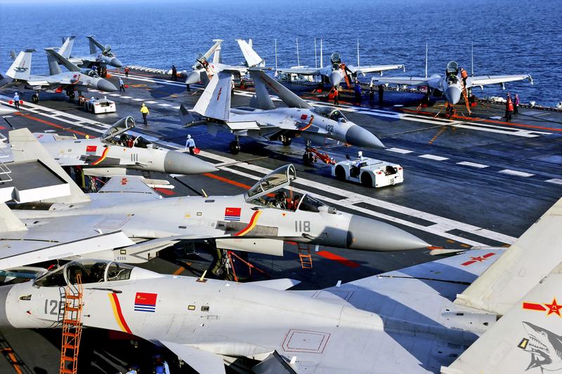 我国歼-15与美国战斗机对拼，空中力量的较量与前瞻，歼-15与美国战斗机空中对决，力量较量与未来展望
