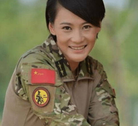 中国女特种兵冯霞，英勇传奇与文学想象，中国女特种兵冯霞，英勇传奇与文学想象的世界