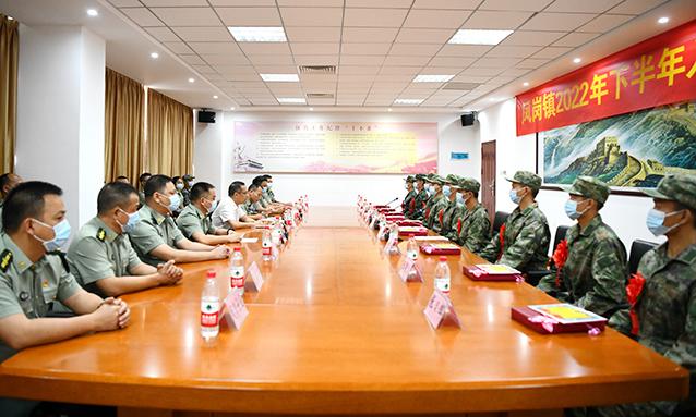 武警老兵打新兵,反思与探讨,武警老兵打新兵事件,深度反思与探讨