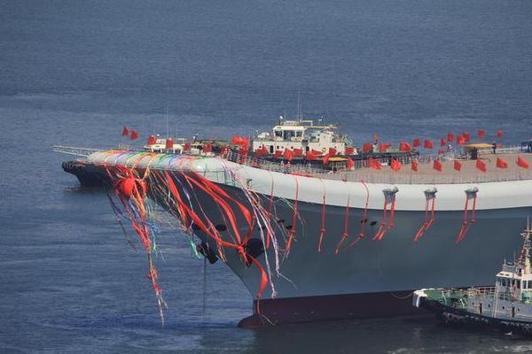 航母下水仪式中的喷水仪式,解读其背后的深层意义,航母下水仪式中的喷水仪式,解读深层象征意义